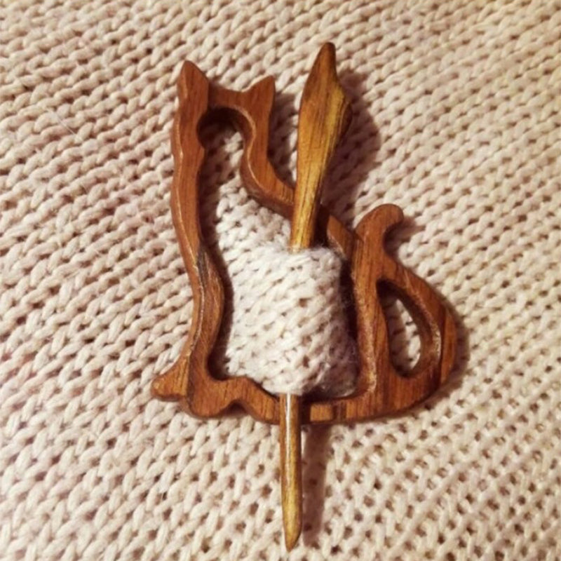 Brooch Pin with Wooden Animal Pattern