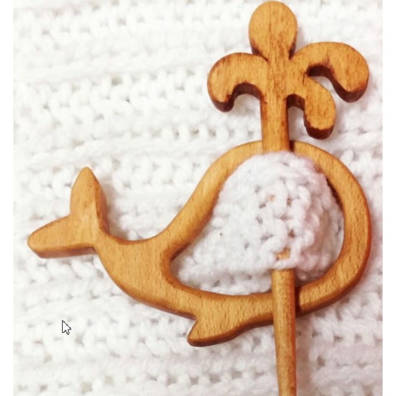 Brooch Pin with Wooden Animal Pattern