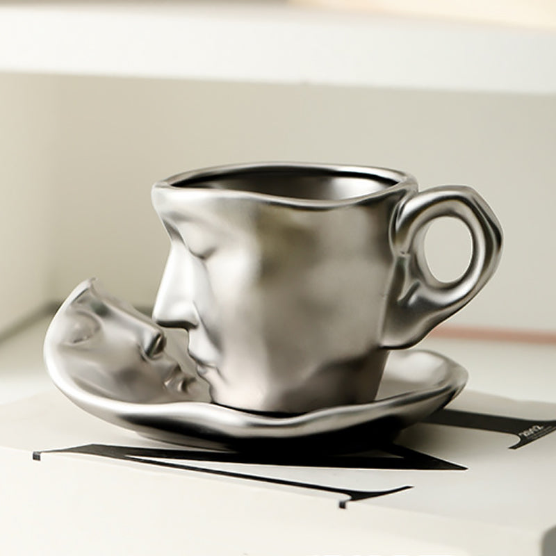 Metal touching face creative ceramic kiss Coffee cup