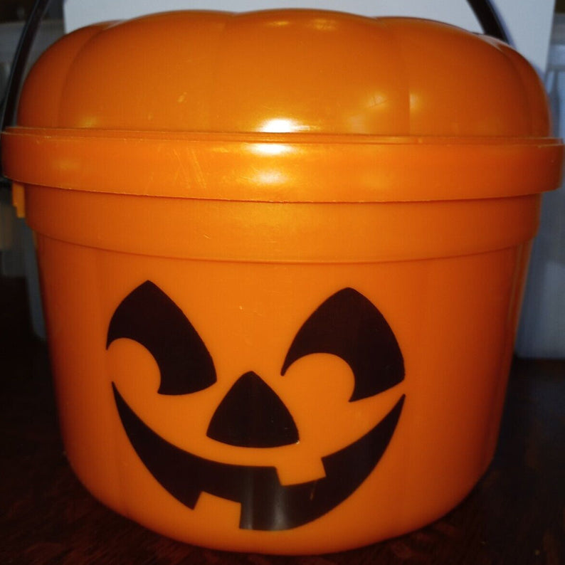 Pumpkin mini bucket