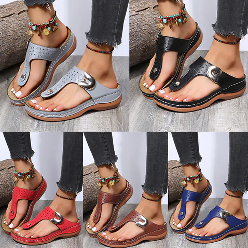 2022 New Women's Metal Decor Feature Pattern Wedge Flip-Flops